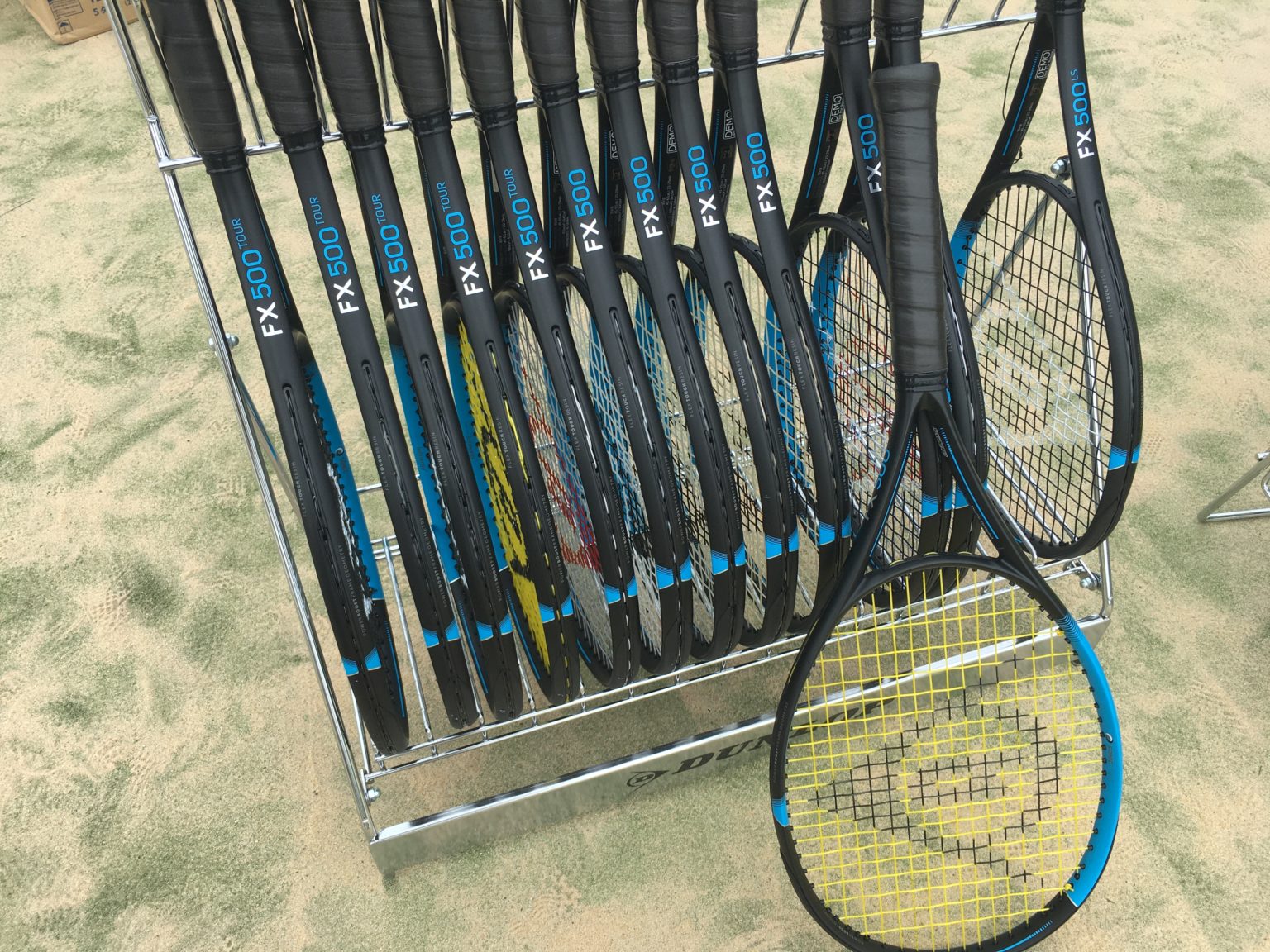 ネット公式 最新モデル FX500 tour ツアー グリップ2 - テニス