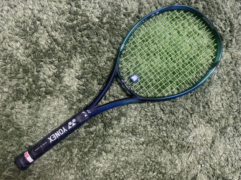 【東京銀座】YONEX 2022年 新作テニスラケット EZONE100 グリップ1 ラケット(硬式用)