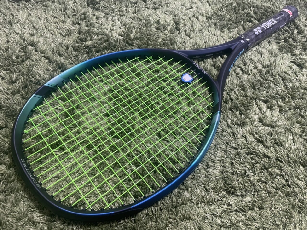 現行最新/国内正規品】テニスラケットYONEX EZONE100L 2022-